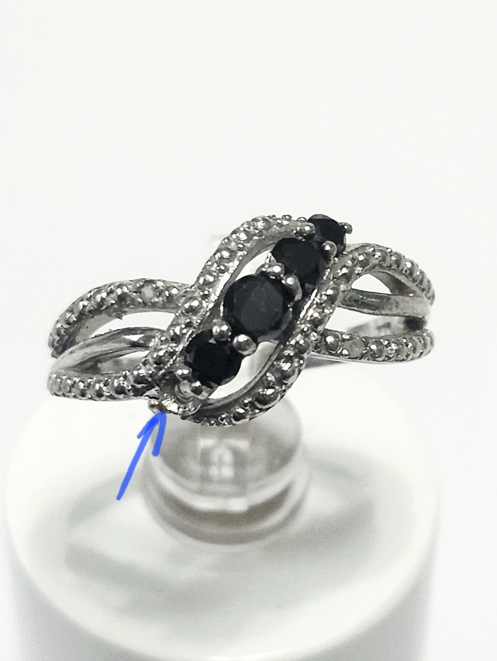 Sterling Silver Black & White Stone Infinity Ring size 6 one Stone Missing - Picture 5 of 11